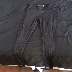 Kenneth Cole reaction leggings